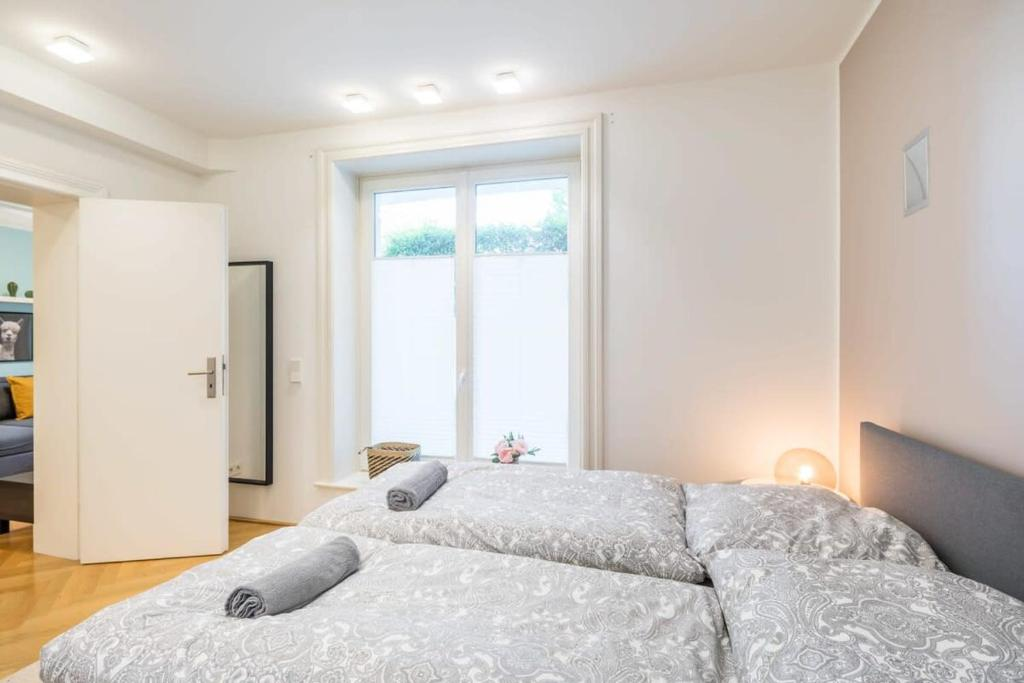 Modern Apartment Near Außenalster